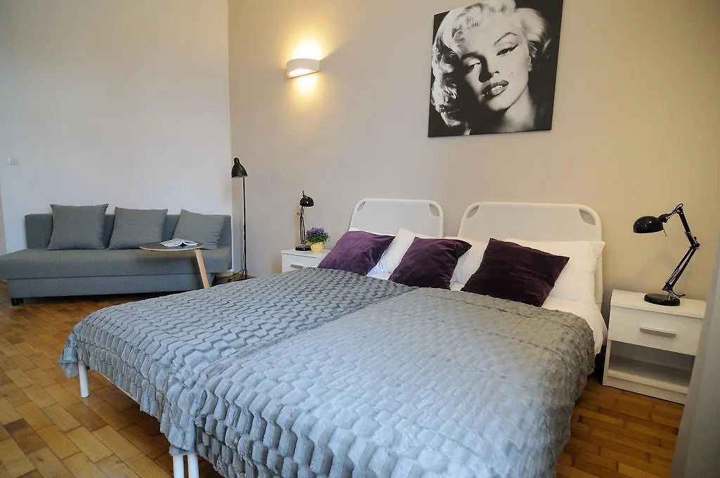 Hollywood Apartments Krakow