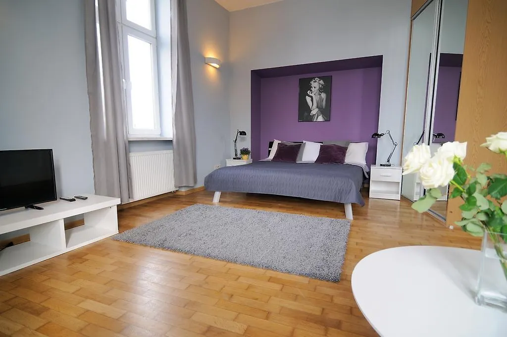 Hollywood Apartments Krakow