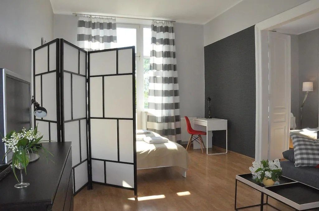 Hollywood Apartments Krakow 0*,